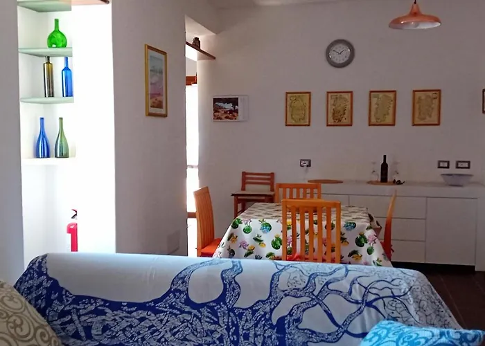 Domu Arangius * Àrbatax