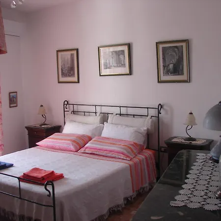 Domu Arangius Apartment Àrbatax