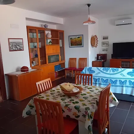 Domu Arangius Apartment Àrbatax